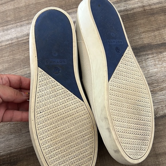 Rothy’s - Picture 3 of 3